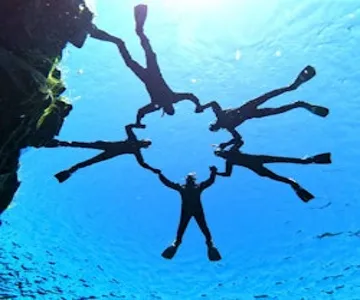 Silfra: Guided Snorkeling Adventure from Reykjavik